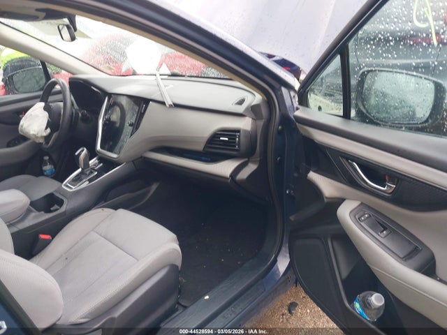 Subaru Legacy Premium