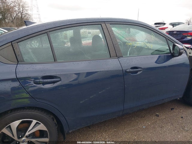 Subaru Legacy Premium