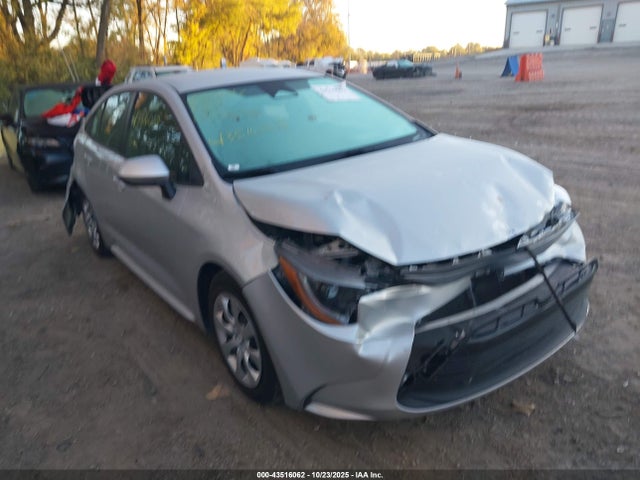 Salvage Toyota Corolla Image
