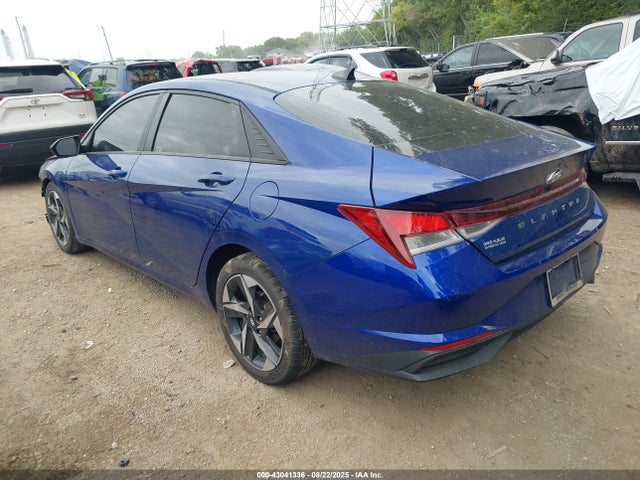 Hyundai ELANTRA Sel