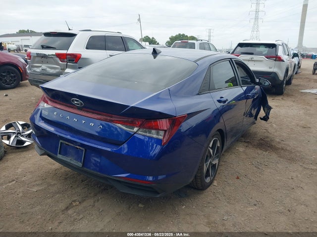 Hyundai ELANTRA Sel