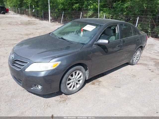 Toyota Camry Xle V6