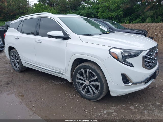 Salvage GMC Terrain Image