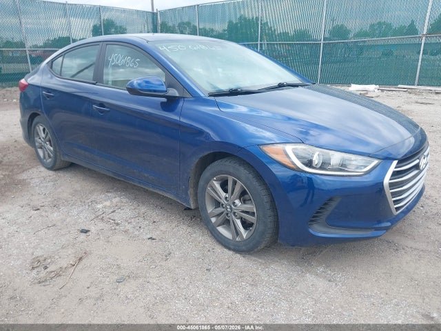 Salvage Hyundai ELANTRA Image