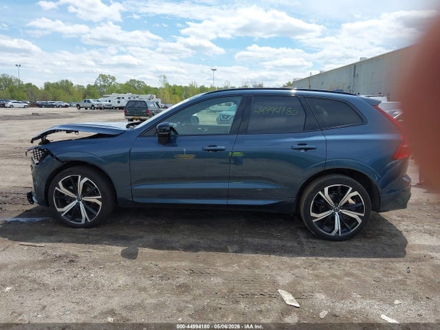 Volvo XC60 B5 Ultimate Dark Theme