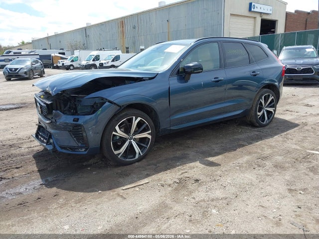 Volvo XC60 B5 Ultimate Dark Theme