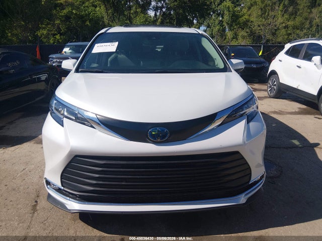 Toyota Sienna Xle