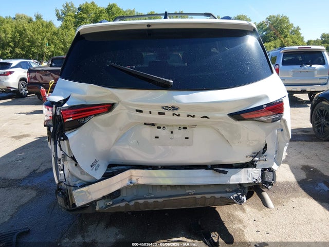 Toyota Sienna Xle