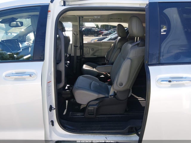 Toyota Sienna Xle