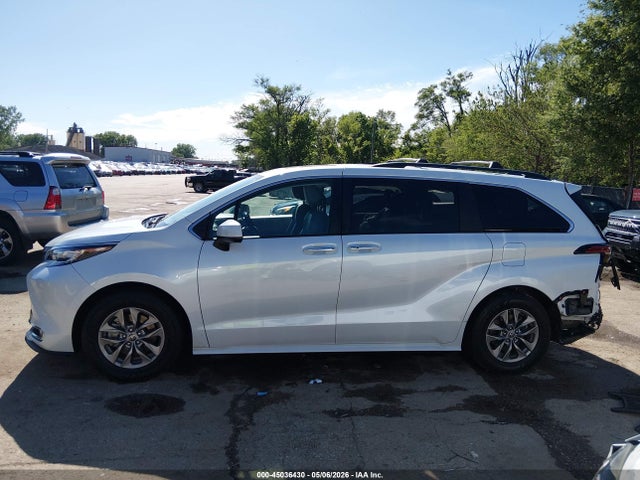 Toyota Sienna Xle