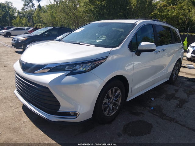 Toyota Sienna Xle