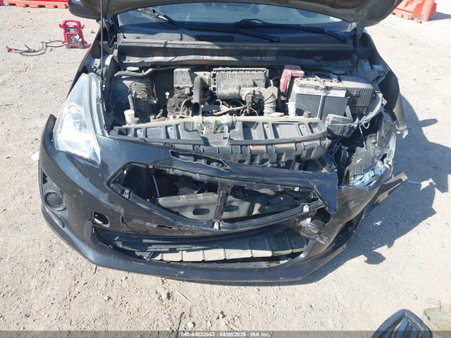Mitsubishi Mirage Es
