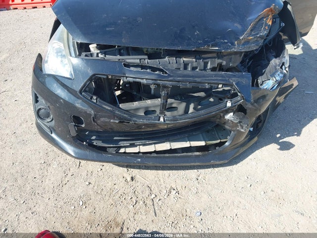 Mitsubishi Mirage Es