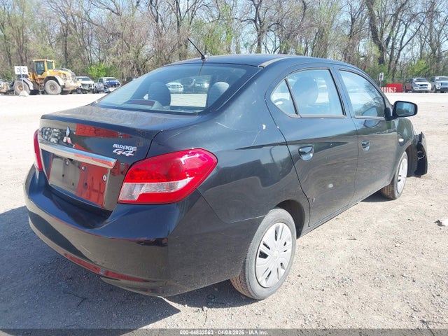 Mitsubishi Mirage Es