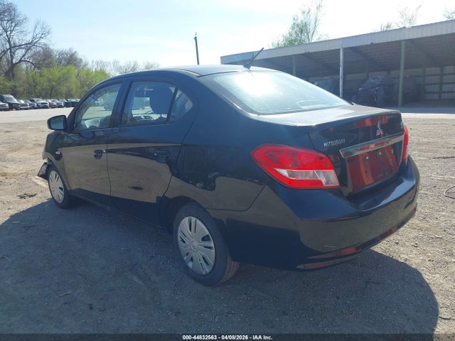 Mitsubishi Mirage Es