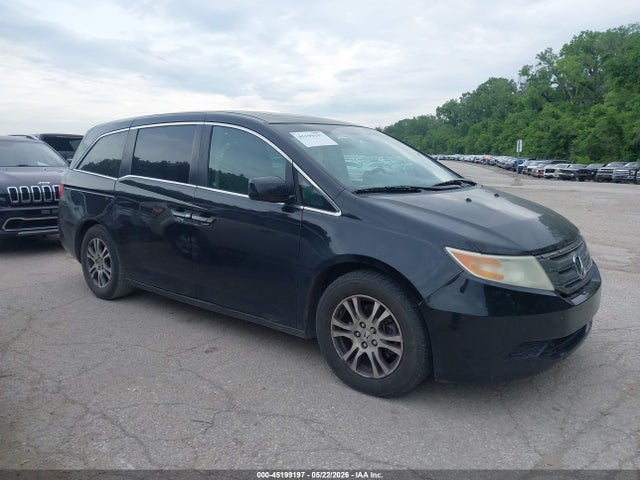 Salvage Honda Odyssey Image
