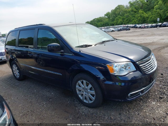 Salvage Chrysler Town & Country Image
