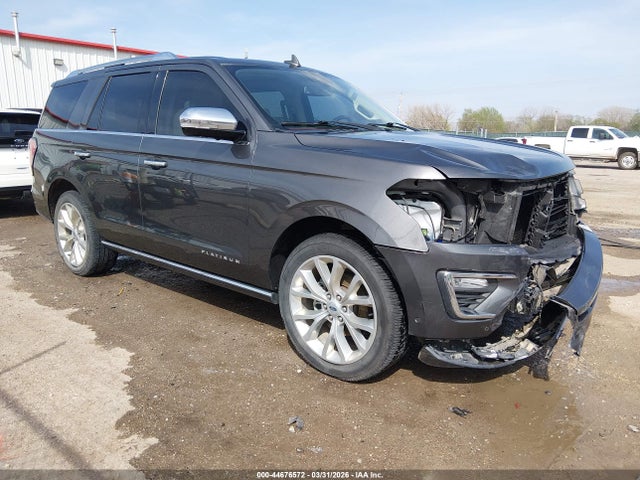 Salvage Ford Expedition Image