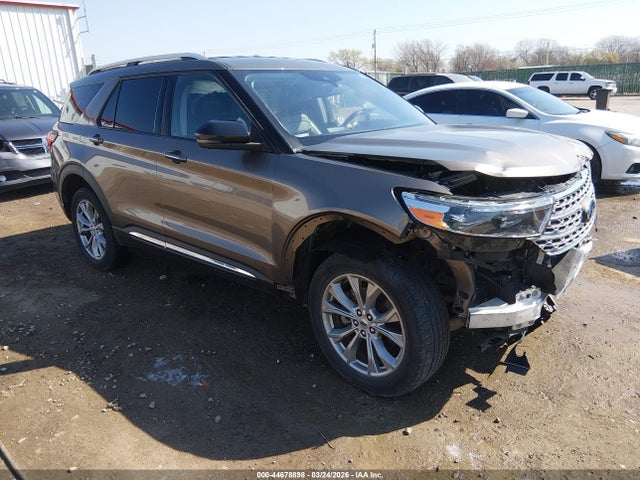 Salvage Ford Explorer Image