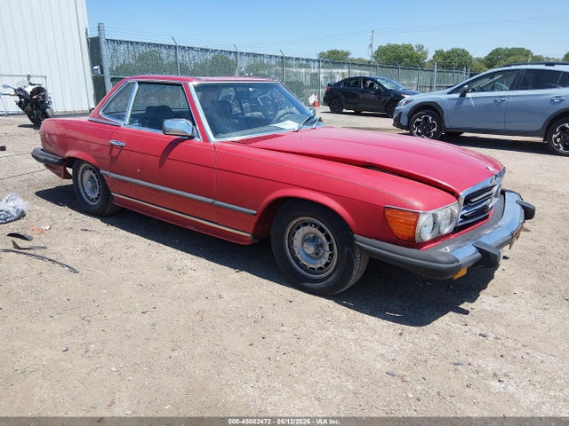 Salvage Mercedes-Benz 380 Image