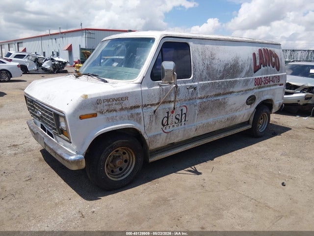 Ford Econoline E150 Van