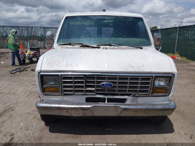 Ford Econoline E150 Van