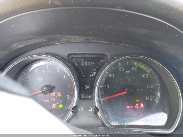 Nissan Versa 1.6 Sv