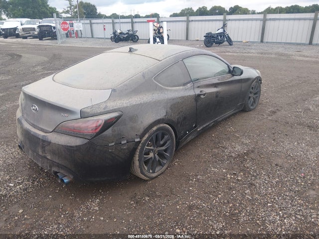 Hyundai Genesis 2.0t Premium