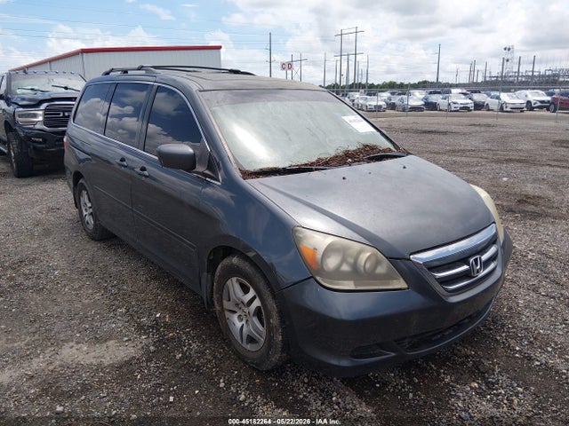 Salvage Honda Odyssey Image