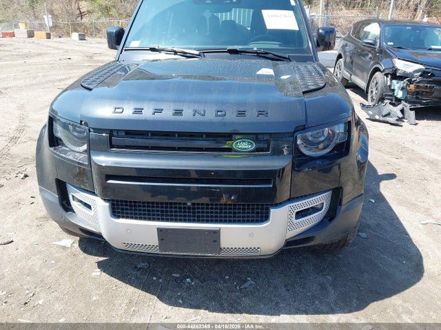 Land Rover Defender 110 S