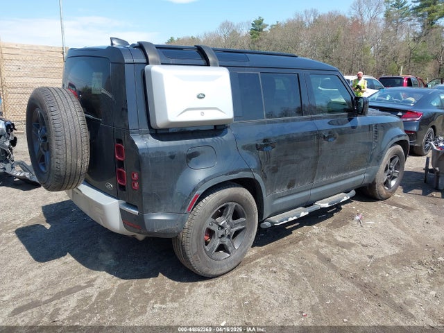 Land Rover Defender 110 S