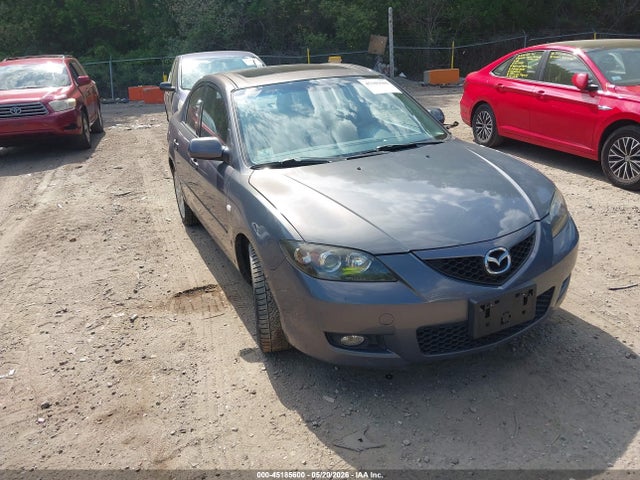Salvage Mazda Mazda3 Image