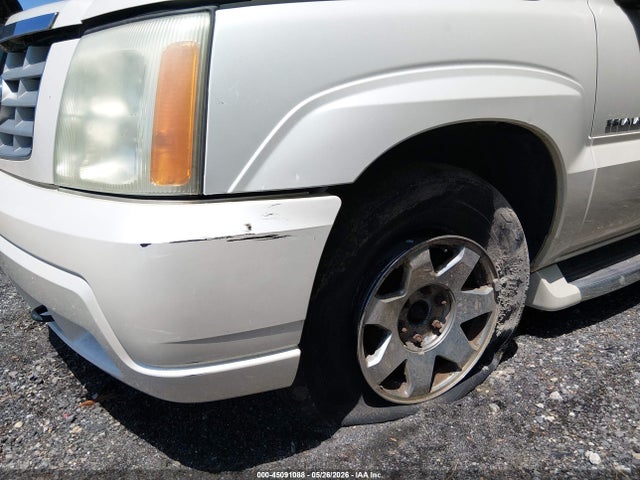 Cadillac Escalade Standard