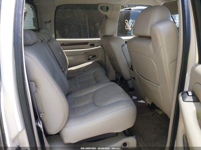 Cadillac Escalade Standard