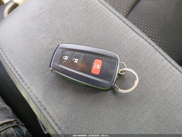 Toyota Prius Le
