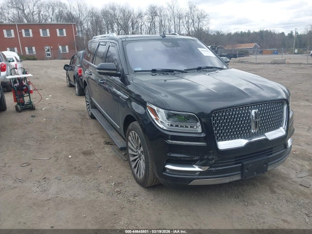 Salvage Lincoln Navigator Image