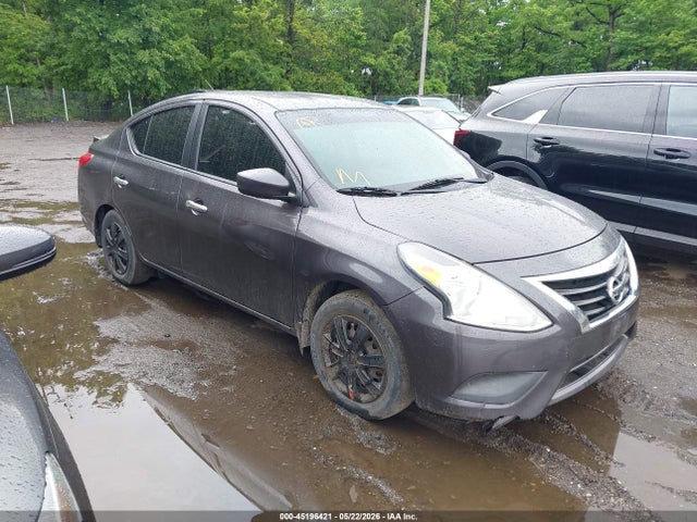 Salvage Nissan Versa Image