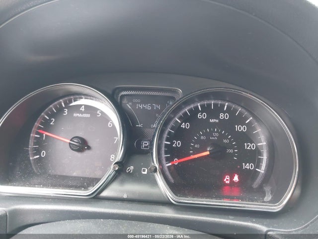 Nissan Versa 1.6 Sv