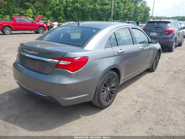 Chrysler 200 Limited
