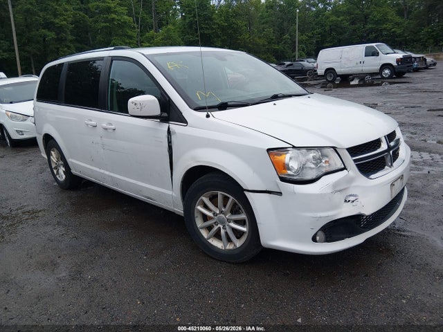 Salvage Dodge Grand Caravan Image