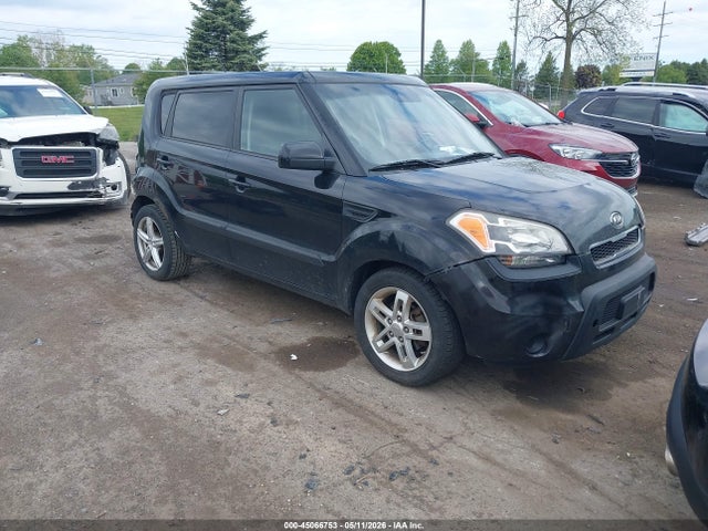 Salvage Kia Soul Image