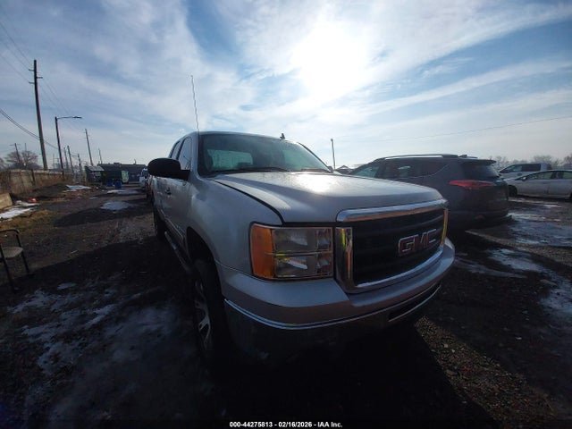 Salvage GMC Sierra 1500 Image