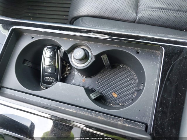 Audi A8 55