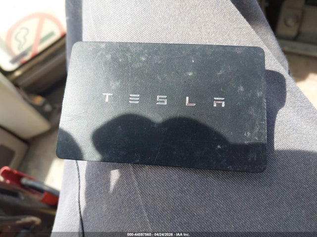 Tesla Cybertruck All-wheel Drive