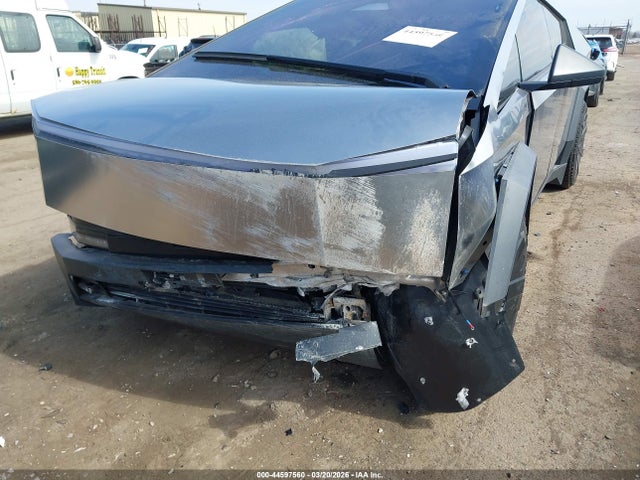 Tesla Cybertruck All-wheel Drive