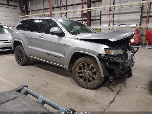 Salvage Jeep Grand Cherokee Image
