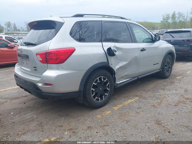 Nissan Pathfinder Sv 4wd