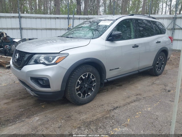 Nissan Pathfinder Sv 4wd