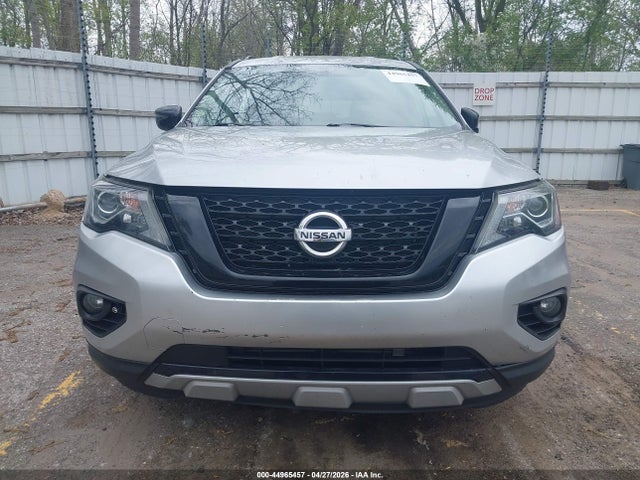 Nissan Pathfinder Sv 4wd