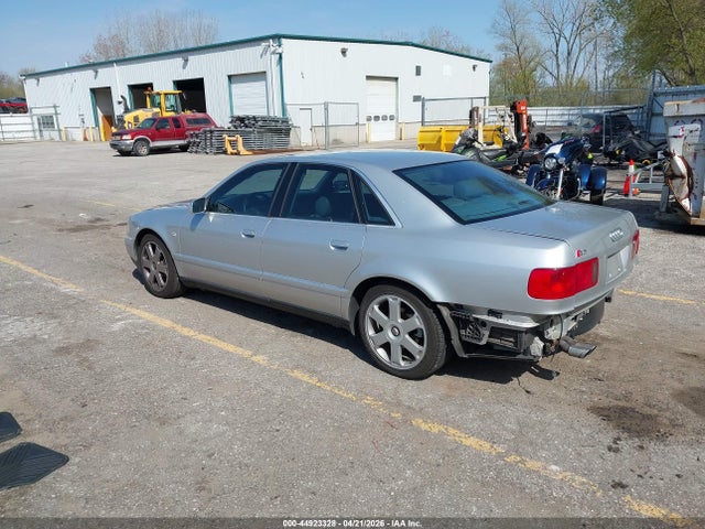 Audi S8 4.2
